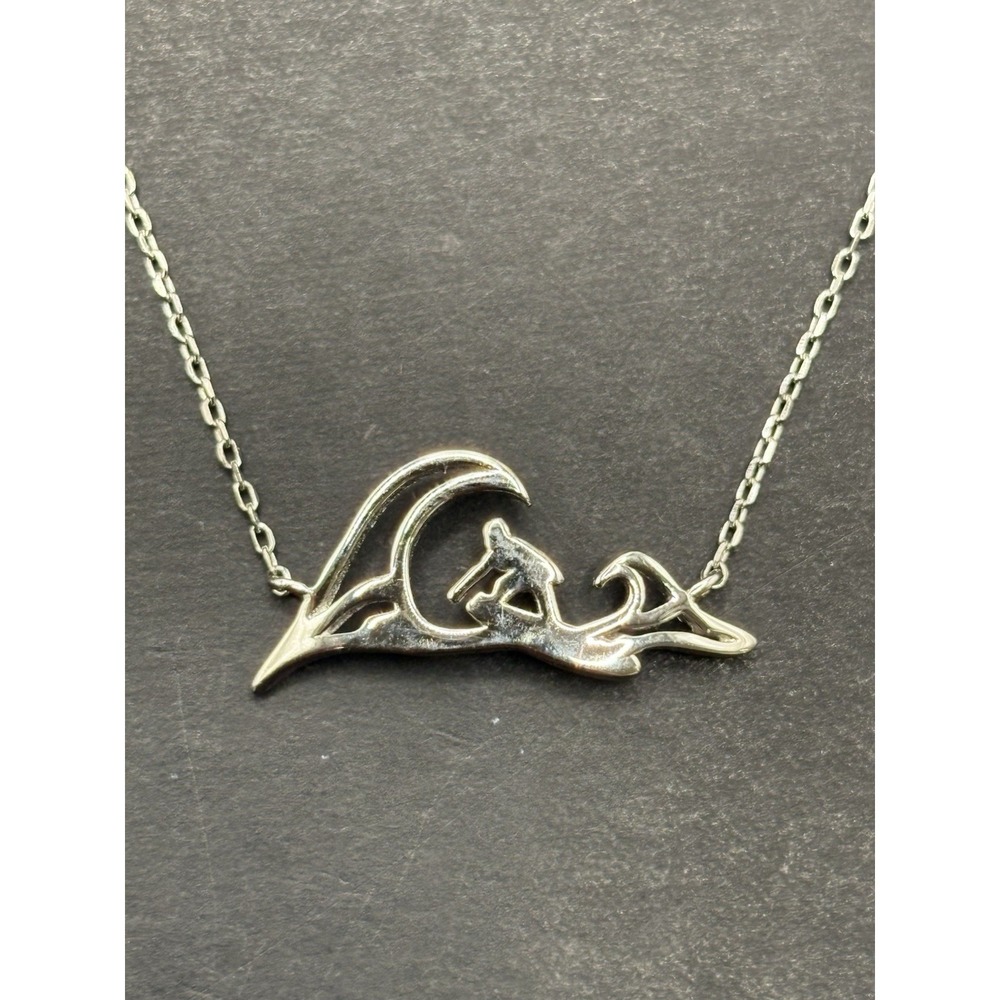 New Condition 18" Sterling Silver Surfer On Wave Pendant Necklace H20